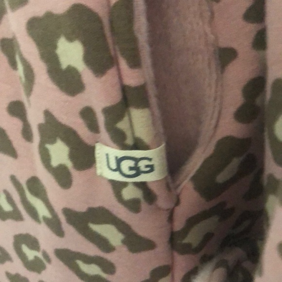 UGG Leopard Pink Print Robe -SMALL NEW WITH TAGS - Picture 5 of 11